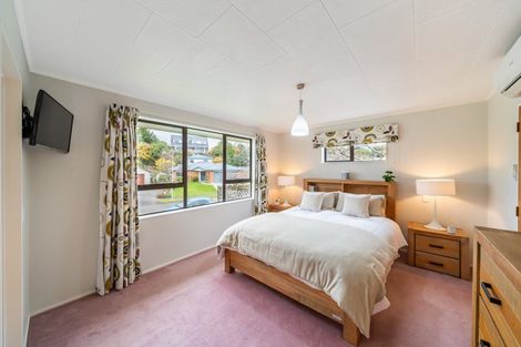 Photo of property in 32 Clearwater Terrace, Brown Owl, Upper Hutt, 5018