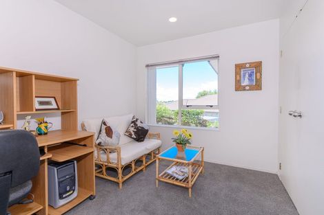 Photo of property in 3 Paua Place, Mount Roskill, Auckland, 1041