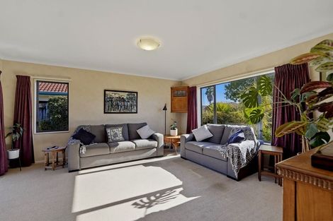 Photo of property in 40 Mcleod Place, Papamoa Beach, Papamoa, 3118