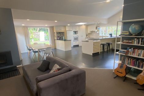 Photo of property in 105 Takahe Road, Titirangi, Auckland, 0604