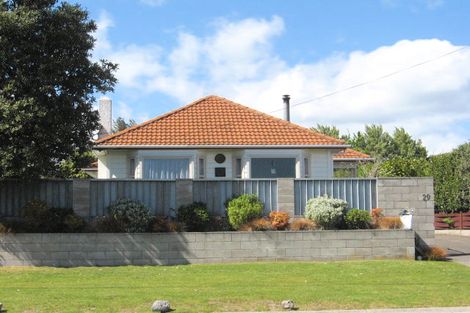Photo of property in 29 Te Hatepe Avenue, Taupo, 3330
