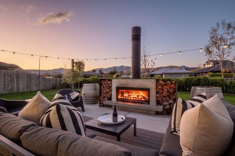 Photo of property in 37 Myles Way, Lower Shotover, Queenstown, 9304