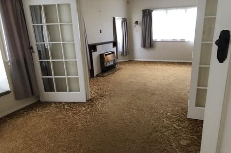 Photo of property in 3 Junction Street, Fairfield, Lower Hutt, 5011