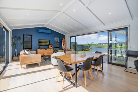 Photo of property in 20 Ngaroma Crescent, Whitianga, 3510