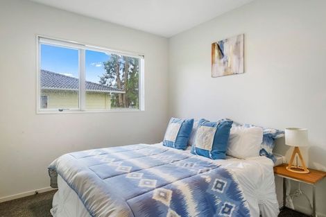 Photo of property in 2/1 Clarice Place, Takanini, 2112