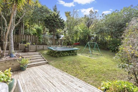 Photo of property in 85 Wood Bay Road, Titirangi, Auckland, 0604