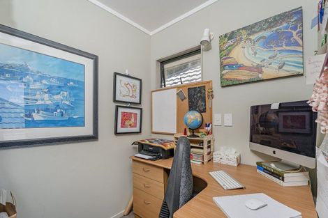 Photo of property in 2 Pohutukawa Grove, Whitianga, 3510