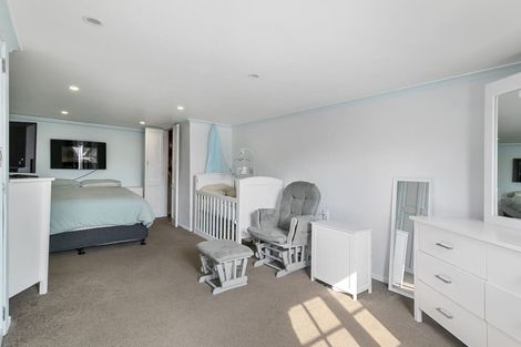 Photo of property in 31 August Street, Stokes Valley, Lower Hutt, 5019