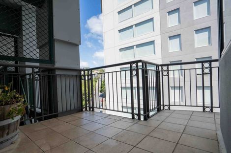 Photo of property in Kelvin House, 8d/16 The Terrace, Wellington Central, Wellington, 6011