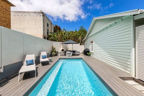 Photo of property in 2a Ellerton Road, Mount Eden, Auckland, 1024