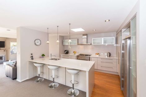 Photo of property in 6 Heathridge Place, Lincoln, 7608