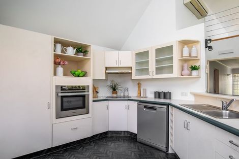 Photo of property in 5 Orchard Drive, Alexandra, 9320