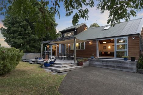 Photo of property in 1083 Kahikatea Flat Road, Waitoki, Kaukapakapa, 0871