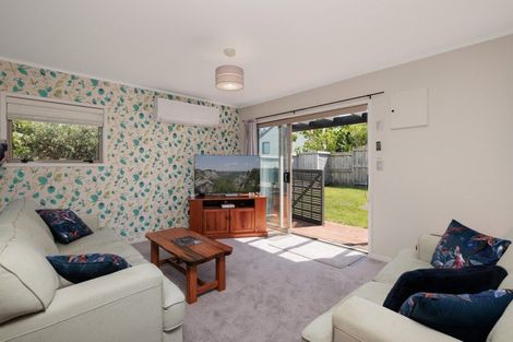 Photo of property in 128b Karewa Parade, Papamoa Beach, Papamoa, 3118