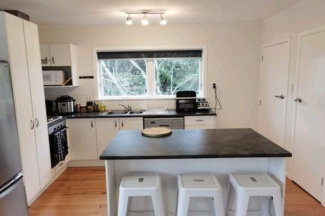 Photo of property in 26 Eskdale Road, Birkdale, Auckland, 0626