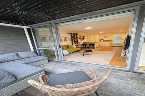 Photo of property in 2/11 Sentinel Road, Herne Bay, Auckland, 1011