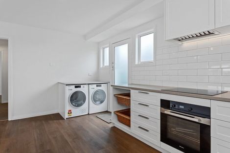 Photo of property in 1/135 Aikmans Road, Merivale, Christchurch, 8014