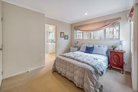 Photo of property in 9b Abercrombie Street, Howick, Auckland, 2014