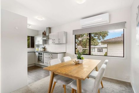 Photo of property in 1/12 Melleray Place, Randwick Park, Auckland, 2105
