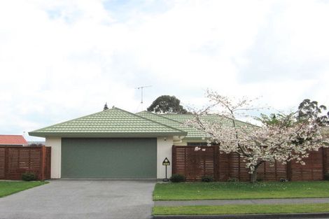 Photo of property in 14 Capricorn Place, Kawaha Point, Rotorua, 3010