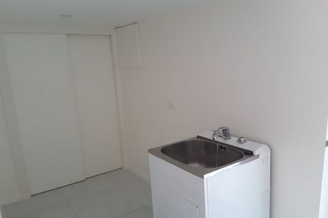 Photo of property in 2/128 Aberdeen Road, Campbells Bay, Auckland, 0620