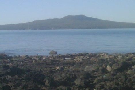 Photo of property in 1/46 Hauraki Road, Hauraki, Auckland, 0622