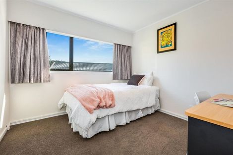 Photo of property in 22 Hicks Close, Whitby, Porirua, 5024
