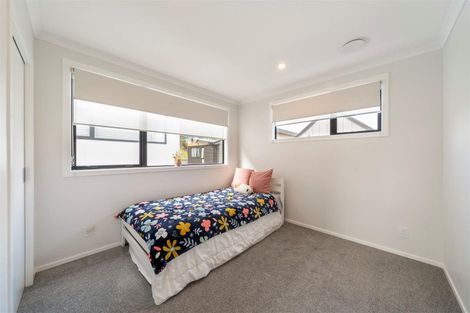 Photo of property in 5 Reid Lane, Wallaceville, Upper Hutt, 5018