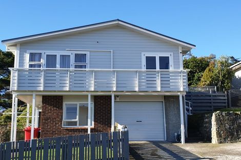 Photo of property in 3 Quinn Grove, Ranui, Porirua, 5024