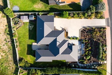 Photo of property in 37 Highgrove, Saint Clair, Dunedin, 9012