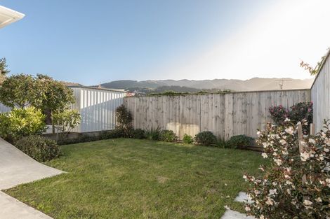 Photo of property in 41b Collins Avenue, Tawa, Wellington, 5028