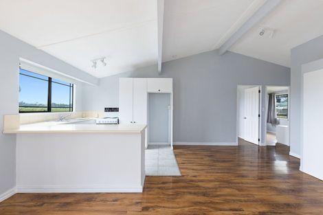 Photo of property in 31f Springs Road, Parakai, 0830