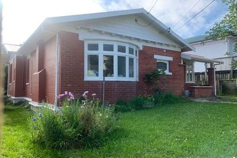 Photo of property in 74 Clyde Street, Island Bay, Wellington, 6023