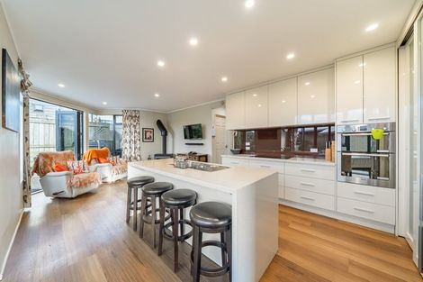 Photo of property in 5 Bowsprit Way, Whitby, Porirua, 5024