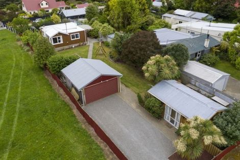 Photo of property in 36 Queens Avenue, Waikuku Beach, 7402
