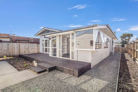 Photo of property in 37 Flemington Avenue, North New Brighton, Christchurch, 8083