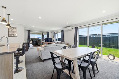 Photo of property in 121 Harakeke Drive, Wharewaka, Taupo, 3330
