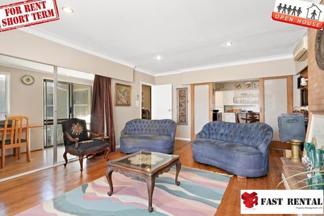 Photo of property in 3 The Rosebowl, Sunnyhills, Auckland, 2010