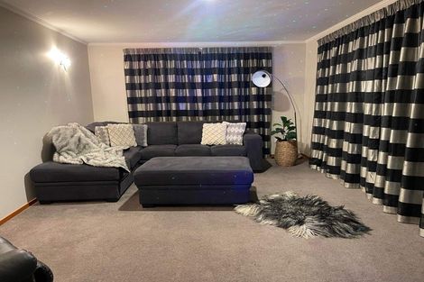 Photo of property in 13 Sandown Street, Waihola, Milton, 9073