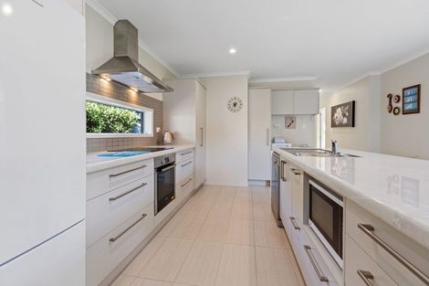 Photo of property in 27 Allington Place, Bethlehem, Tauranga, 3110