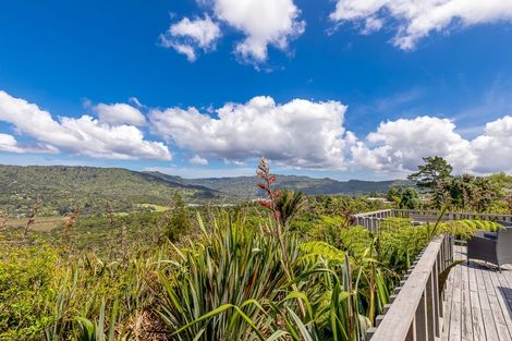 Photo of property in 13 Lookout Drive, Laingholm, Auckland, 0604