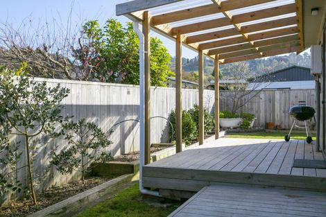 Photo of property in 3b Dorothy Drive, Acacia Bay, Taupo, 3330