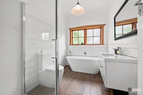 Photo of property in 28 Ludlam Crescent, Woburn, Lower Hutt, 5010