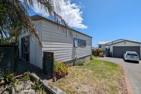 Photo of property in 355 Pukehina Parade, Pukehina, Te Puke, 3189