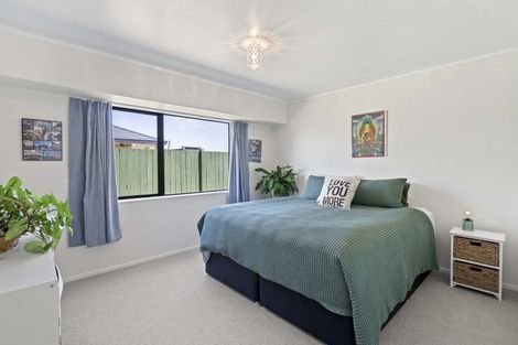 Photo of property in 116 Evans Road, Papamoa Beach, Papamoa, 3118