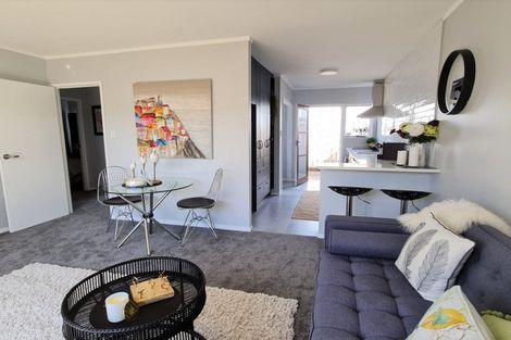 Photo of property in 2/30 Park Avenue, Papatoetoe, Auckland, 2025