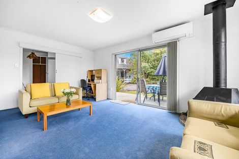 Photo of property in 156 Godley Road, Titirangi, Auckland, 0604