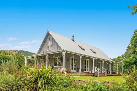 Photo of property in 154 Gear Road, Te Horo, Otaki, 5582