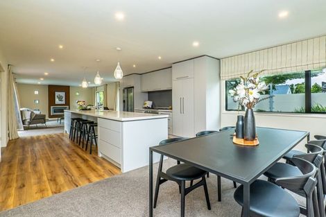 Photo of property in 321 Gardiners Road, Harewood, Christchurch, 8051
