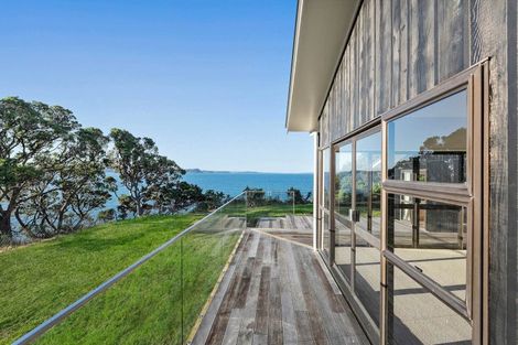 Photo of property in 49 Duncansby Road, Stanmore Bay, Whangaparaoa, 0932